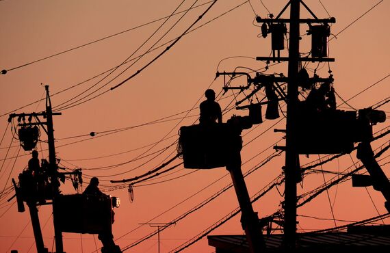 東大阪にある電気工事会社は新人スタッフの募集に力を入れております